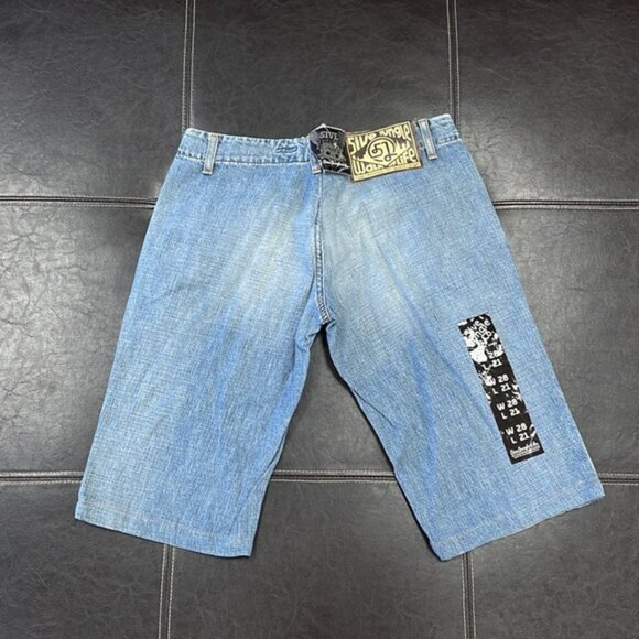 (21) 5ive Jungle & Co Women's Jean Shorts - Picture 7 of 8